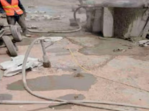 克什克腾水泥混凝土路面板底注浆技术 路面脱空注浆整治方案